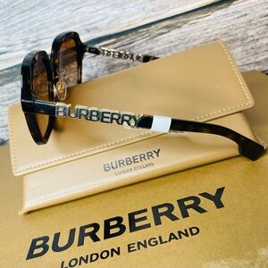 Burberry Joni Tortoise Shell Brand New with Tags Authentic  Sunglasses